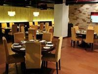 Skywalk Hotel 3*
